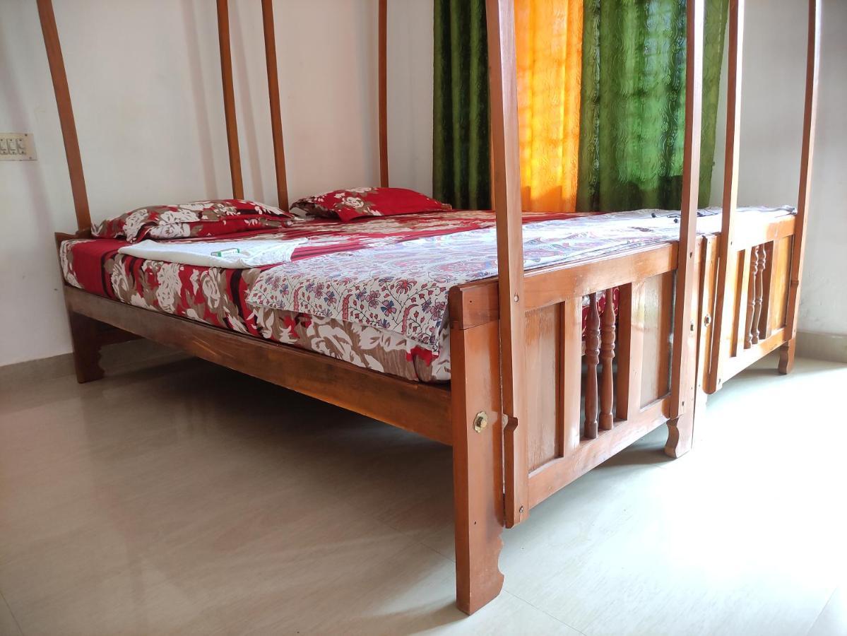 Kaithakuzhi Home Stay Varkala Extérieur photo