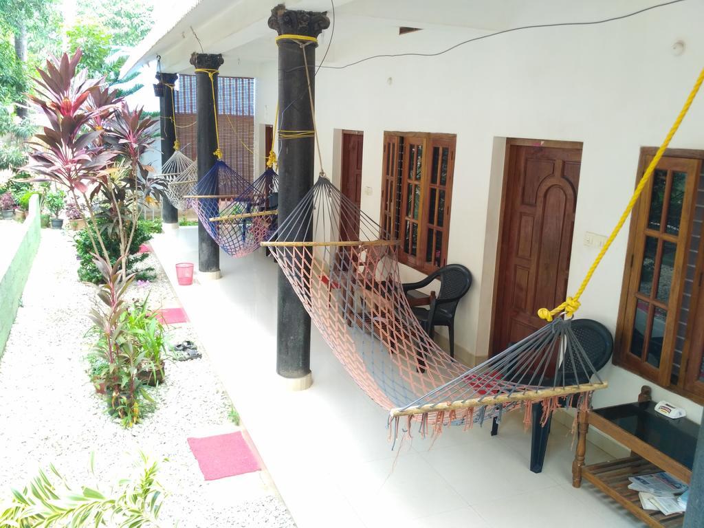 Kaithakuzhi Home Stay Varkala Extérieur photo